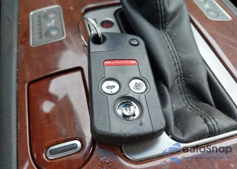 2009 Acura Rl 3.7 z USA, uszkodzony, nr VIN JH4KB26639C000224